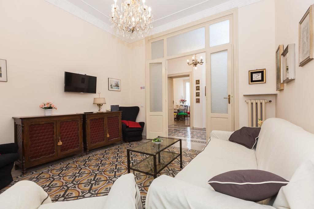 Betty Holiday Valadier Rome Exterior photo